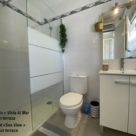 Denia's Beach House Апартаменты *