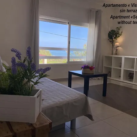 Denia's Beach House Апартаменты